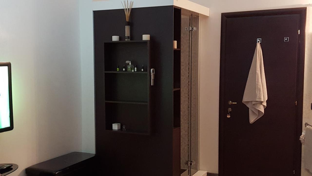 Micro Suite Inside15 Ferrara Luaran gambar